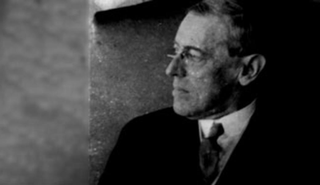 Woodrow Wilson facing left