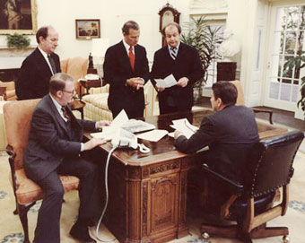 President Reagan with advisors