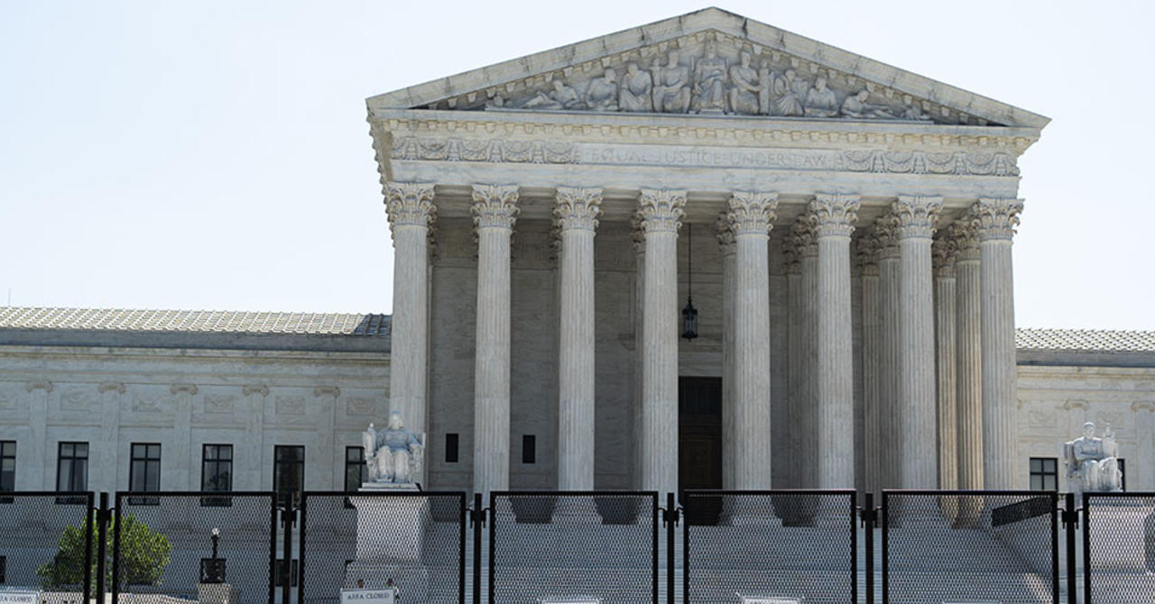Fenced Supreme Court