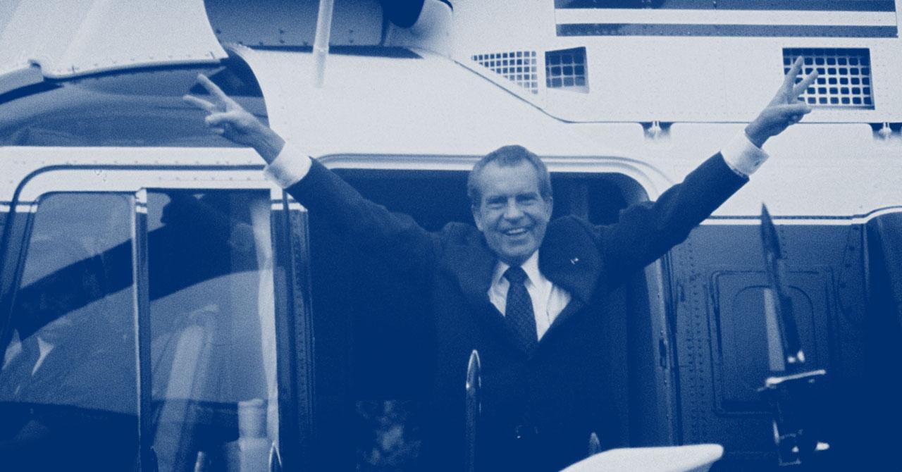 Nixon waving goodbye