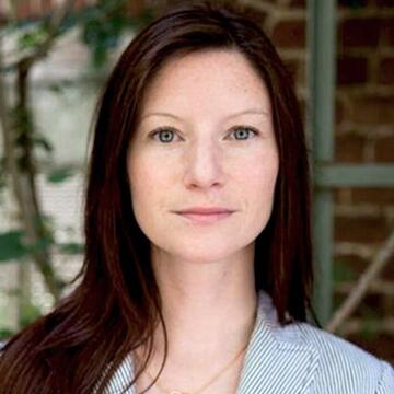 Christine Mahoney headshot