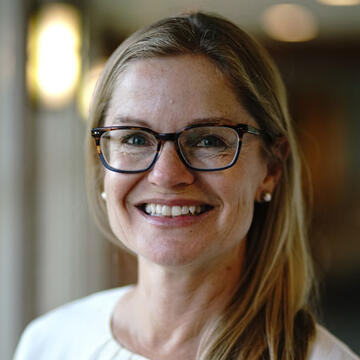 Ashley Waters Gundersen headshot