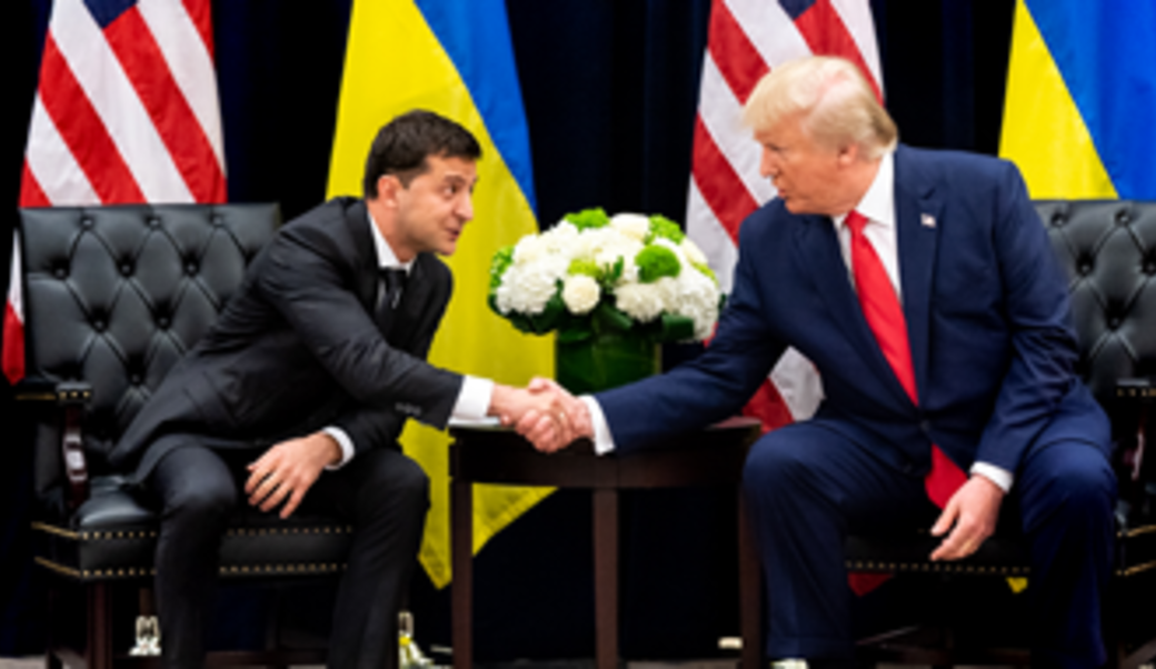 Donald Trump shakes hands with Ukranian President Zelensky