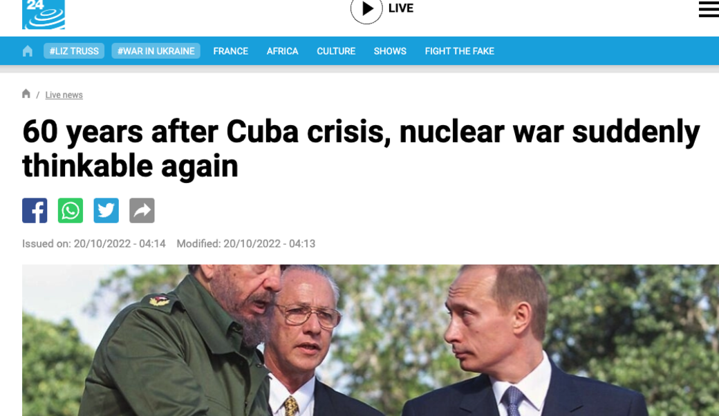 screenshot of article headline and photograph showing Vladimir Putin and Fidel Castro in 2000