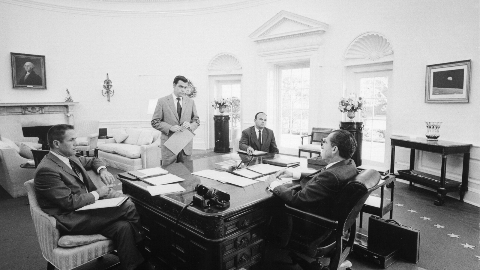 nixion in the oval office