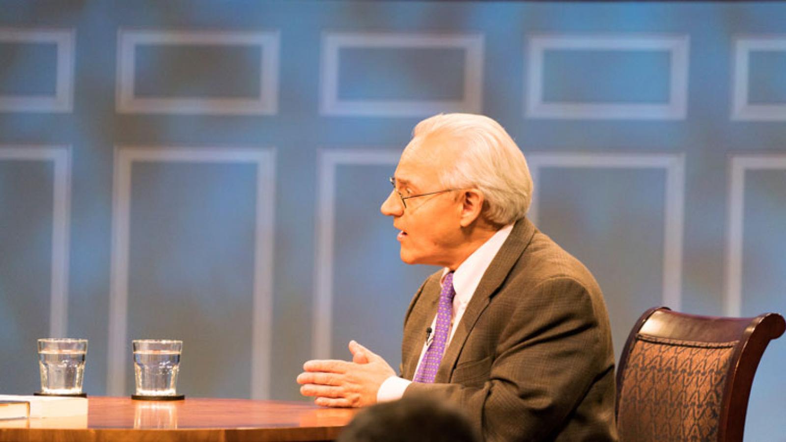 Washington Post columnist E.J. Dionne takes questions on the early days of the Trump Presidency from the American Forum studio audience